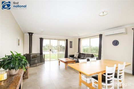 Property photo of 2 Rida Park Drive Kilmore VIC 3764