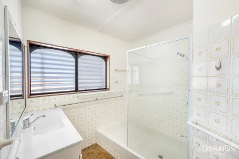 Property photo of 25 Attunga Street Sun Valley QLD 4680