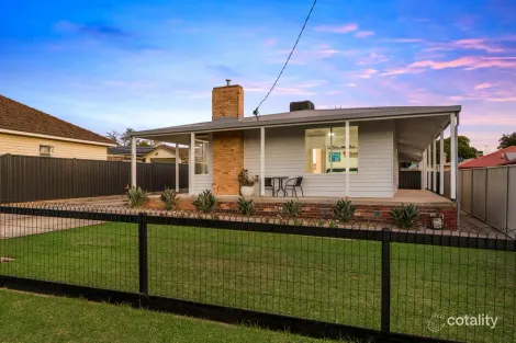 Property photo of 27 Victoria Street Eaglehawk VIC 3556