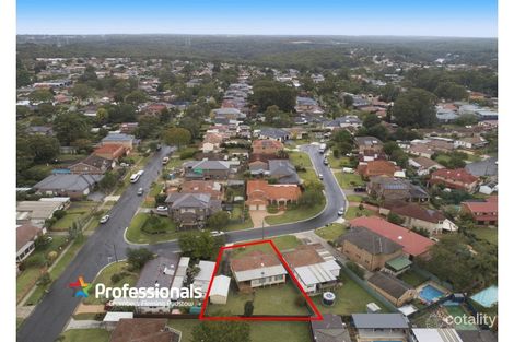 Property photo of 2 Leah Avenue Picnic Point NSW 2213