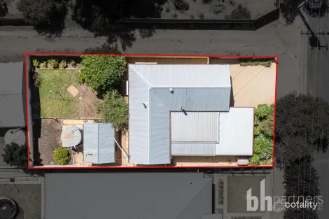 Property photo of 26 Fourth Street Loxton SA 5333