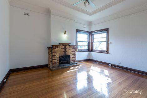 Property photo of 31 Orrong Crescent Caulfield North VIC 3161