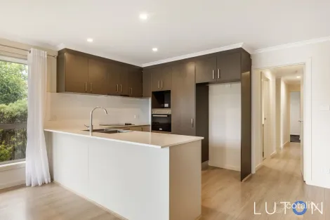 103 Namatjira Dr, Fisher, ACT 2611