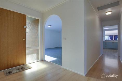 Property photo of 25 Westburn Grove Scoresby VIC 3179