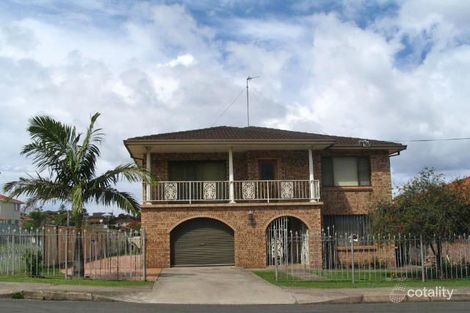 63 Lake Heights Rd, Lake Heights, NSW 2502