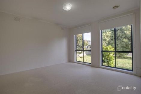 Property photo of 25 Westburn Grove Scoresby VIC 3179