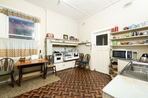 Property photo of 10 Wilson Grove Camberwell VIC 3124