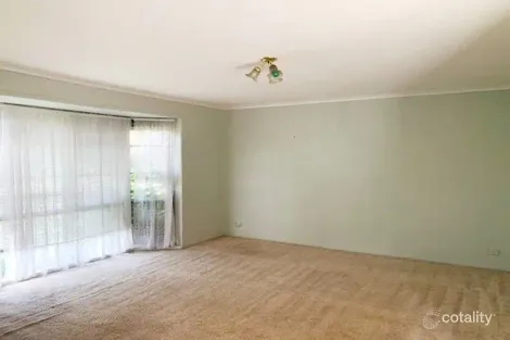 Property photo of 9 Stainsby Crescent Roxburgh Park VIC 3064