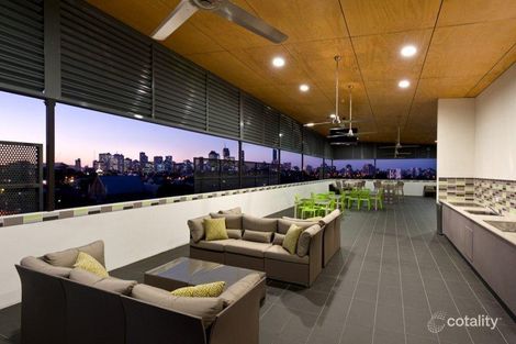 Property photo of 1701/67 Linton Street Kangaroo Point QLD 4169