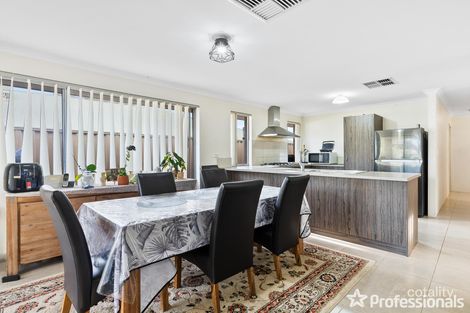Property photo of 22 Sessilis Crescent Wattle Grove WA 6107