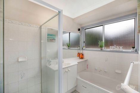 Property photo of 6 Redbank Court Mardi NSW 2259