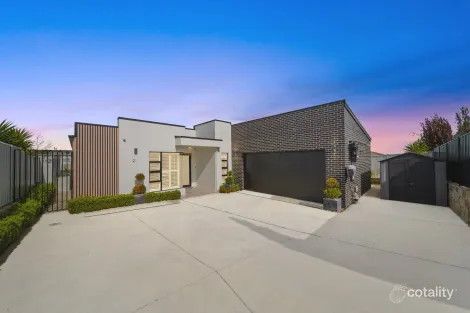 Property photo of 21 Bronhill Street Moncrieff ACT 2914