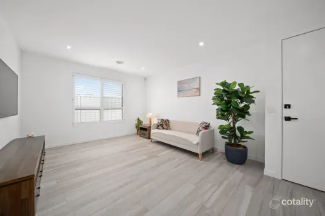 Property photo of 21 Bronhill Street Moncrieff ACT 2914