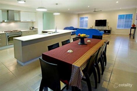 Property photo of 11 Willunga Street Pacific Pines QLD 4211