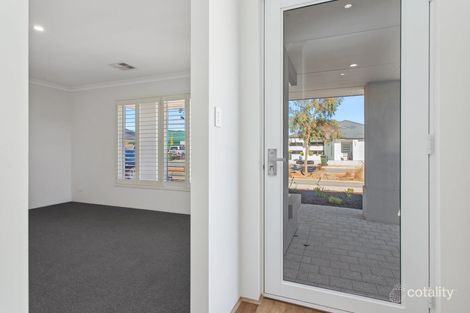 Property photo of 6 Burrows Loop Midvale WA 6056