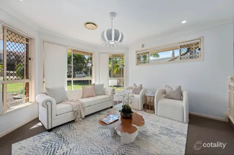 Property photo of 8 Cockatoo Close Calamvale QLD 4116