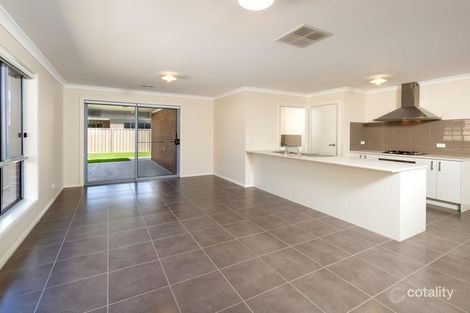Property photo of 2 McDougall Grove Wodonga VIC 3690