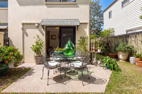 Property photo of 8/11 Barton Road Hawthorne QLD 4171