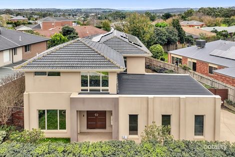5 Redmore Ct, Berwick, VIC 3806