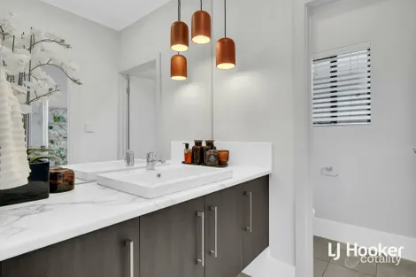 Property photo of 21 Somerset Avenue Clearview SA 5085