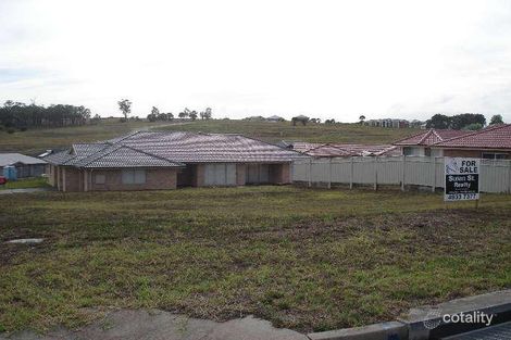 Property photo of 2 Curtis Close Raworth NSW 2321