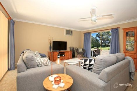 Property photo of 73 Lyndhurst Drive Bomaderry NSW 2541