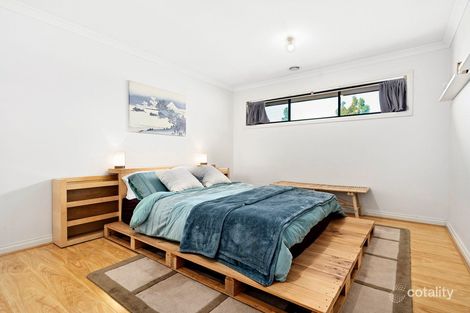 Property photo of 76 Lakeside Drive Roxburgh Park VIC 3064