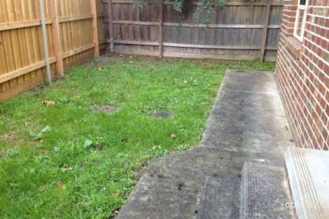 Property photo of 2/125 Mansfield Street Berwick VIC 3806