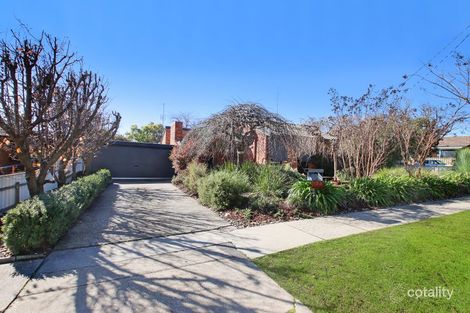 Property photo of 132 Thomas Mitchell Drive Wodonga VIC 3690