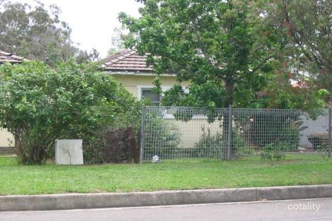 13 Drew St, Westmead, NSW 2145