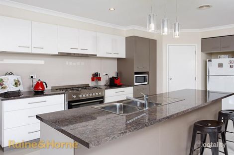 Property photo of 49 Kaloona Drive Bourkelands NSW 2650