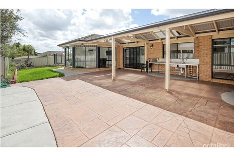 Property photo of 4 Ashbrook Way Cranbourne West VIC 3977