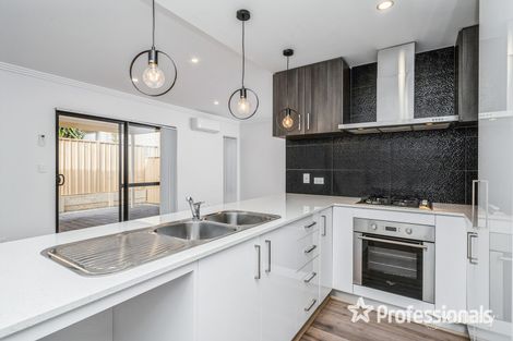 8b Felpham St, Balga, WA 6061