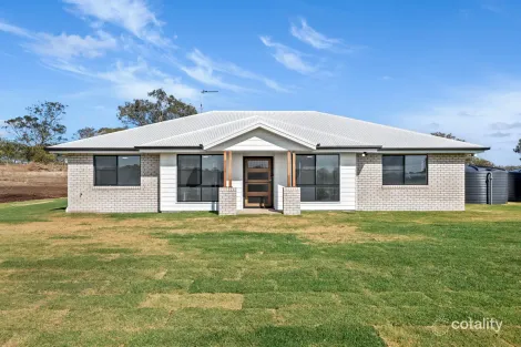 630-630a Oakey Pittsworth Rd, Aubigny, QLD 4401
