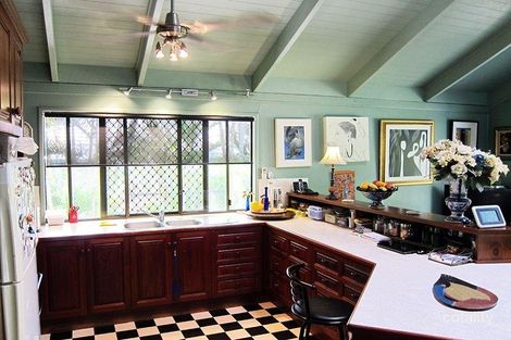 Property photo of 19 Arvon Avenue Beachmere QLD 4510