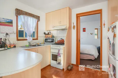 Property photo of 27/140-146 Windang Road Windang NSW 2528