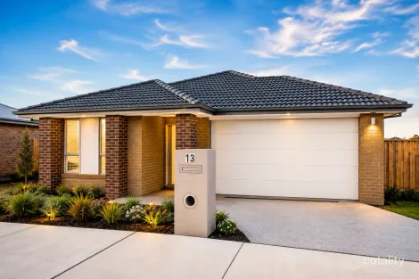 13 Sundance Bvd, Winter Valley, VIC 3358