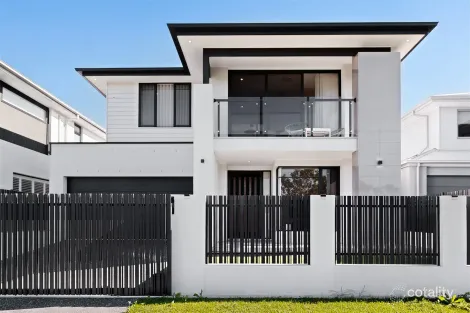 42 Meadow Cct, Helensvale, QLD 4212