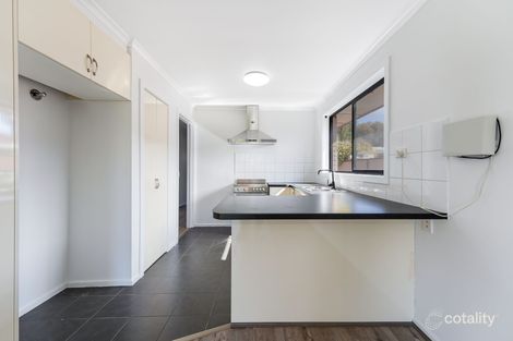 Property photo of 63 Kingsclere Avenue Keysborough VIC 3173