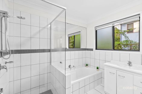 Property photo of 8 Vanimo Street Chapel Hill QLD 4069