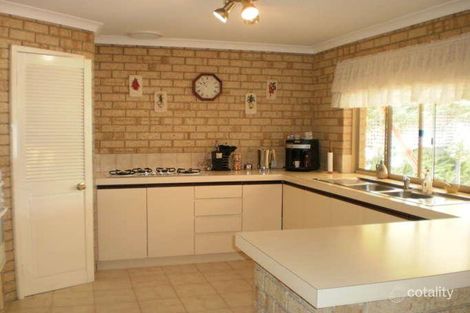 Property photo of 12 Woodlands Grove Hocking WA 6065