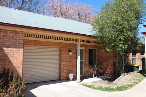Property photo of 2/359 Rankin Street Bathurst NSW 2795