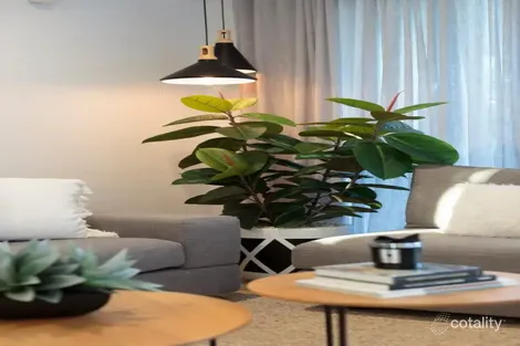 Property photo of 11 Welby Street Broadbeach Waters QLD 4218