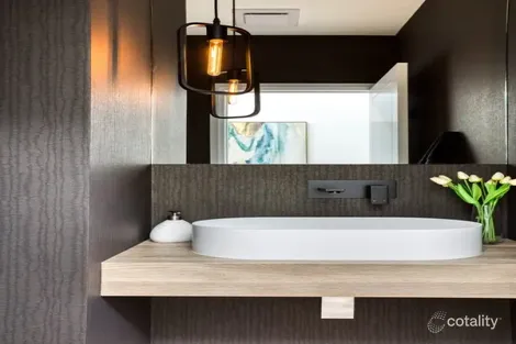 Property photo of 11 Welby Street Broadbeach Waters QLD 4218