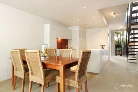 Property photo of 203/2-4 Powell Street Waterloo NSW 2017