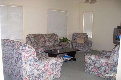 Property photo of 1 Klein Crescent Roxburgh Park VIC 3064