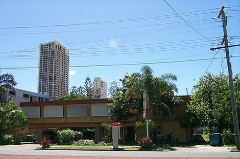 3/2877 Gold Coast Hwy, Surfers Paradise, QLD 4217