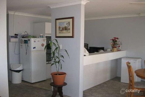 3/12 Wroxton St, Midland, WA 6056