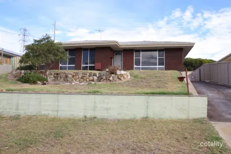 21 Claygate Rd, Hamilton Hill, WA 6163