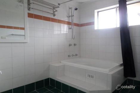 Property photo of 5 Colong Close Hoxton Park NSW 2171